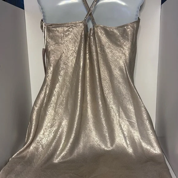 Linea Donatella Women's XL Gold Shimmer cool flowing nighty adjustable strap NWT - Picture 4 of 6